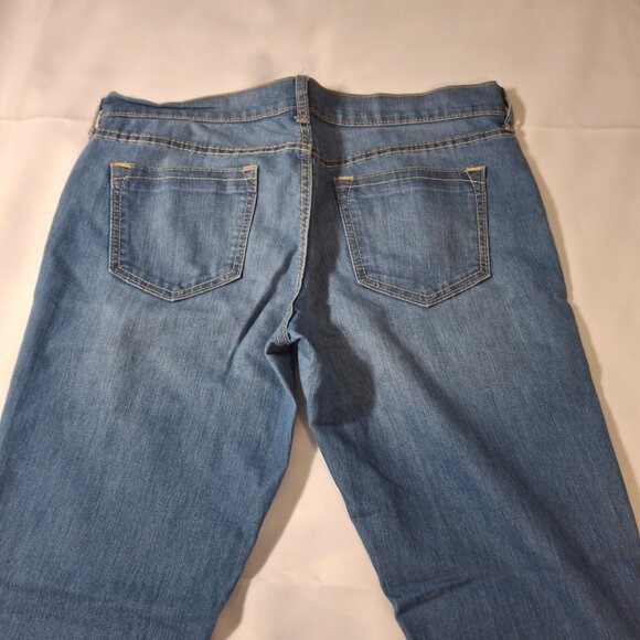 Womens Old Navy The Diva Low-Rise Bootcut Denim Blue Jeans Dark Wash Stretch 10 - Picture 5 of 13